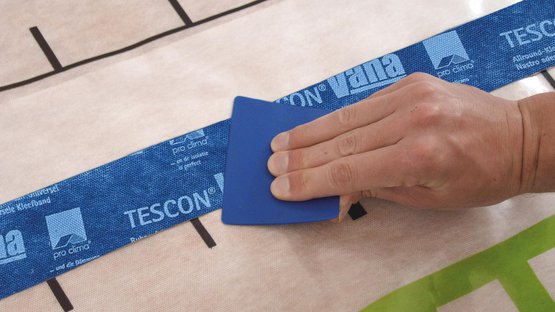 5b. Hõõruge teip tugevasti kinni